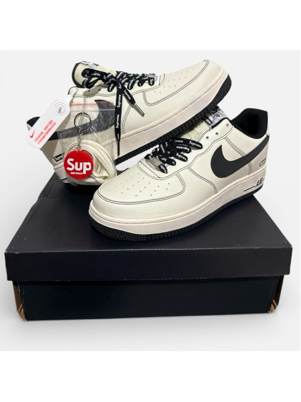 New Nike Air-force low 1. Sz 12